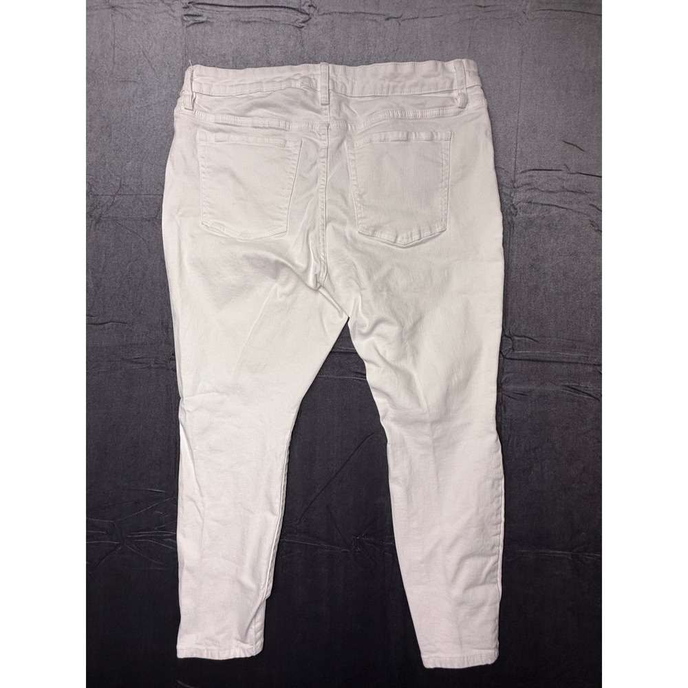 Ava & Viv Women's White Mid Rise Skinny Jeans Size 20 Stretch Plus Size Denim - Picture 3 of 11